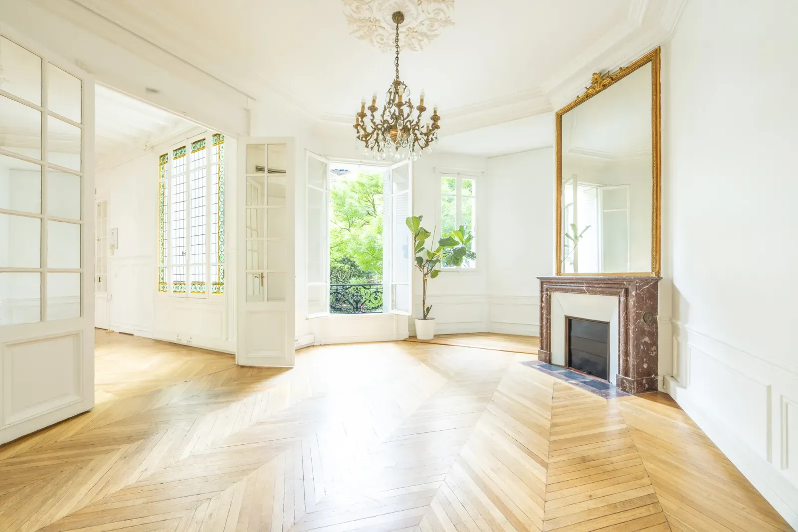 Appartement élégant de 350 m² pour événements professionnels dans le 8e