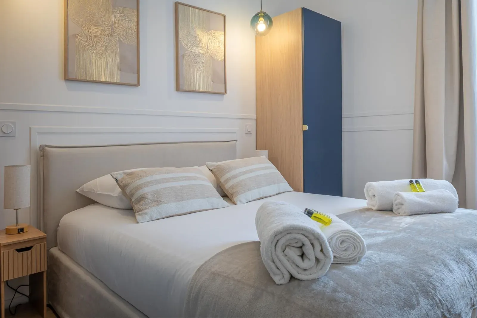 Charming 2-Bedroom Apartment in Cannes for Events