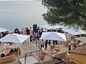 Terrace with splendid sea view