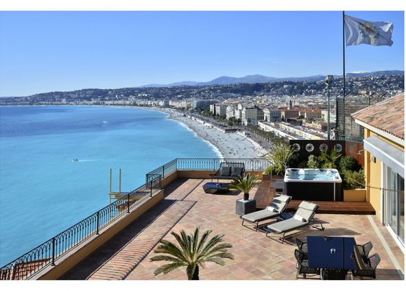 Terrace with splendid sea view