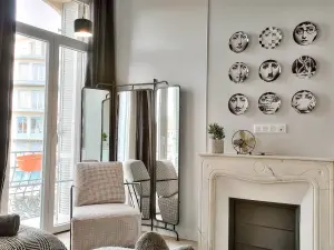 Appartement inspiré de Charlie Chaplin à Cannes | Lieu événementiel unique
