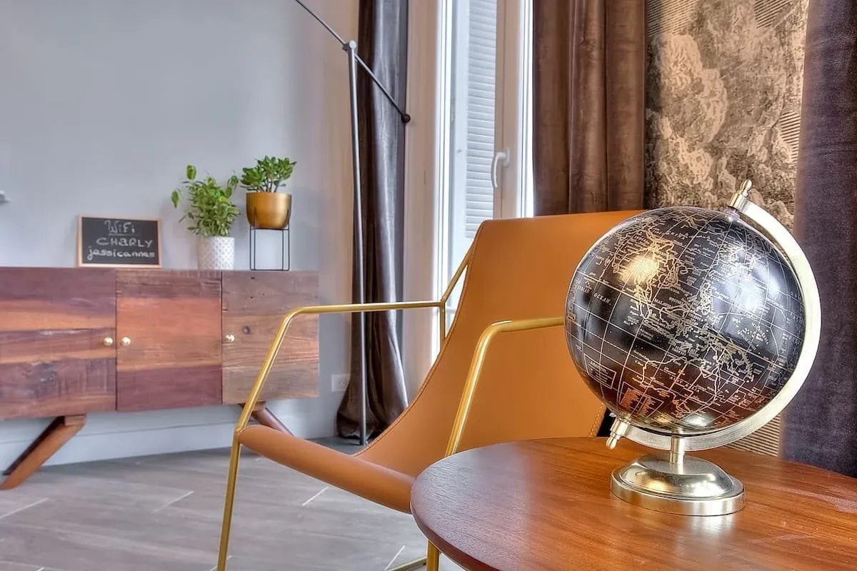 Appartement inspiré de Charlie Chaplin à Cannes | Lieu événementiel unique