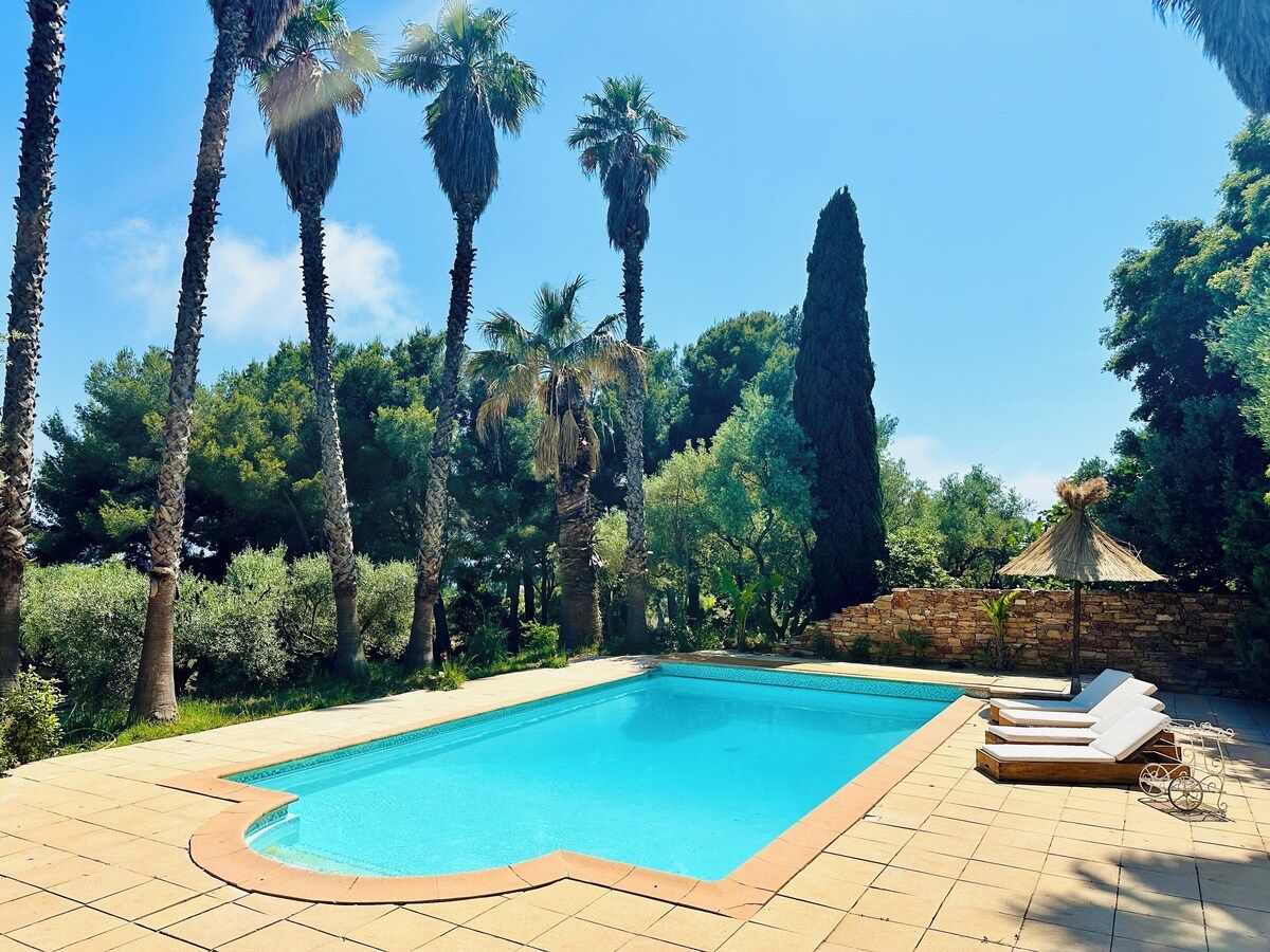 La Ciotat Panoramic Villa with Pool & Sea Views