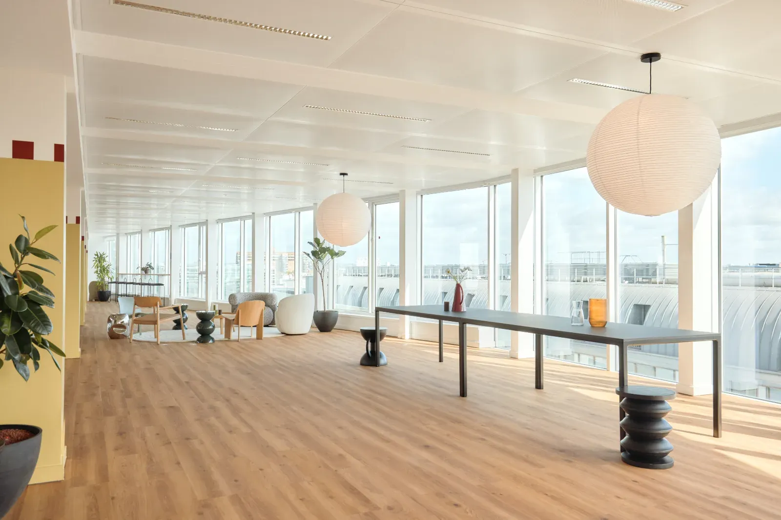 Modern Event Space with Rooftop Near Paris