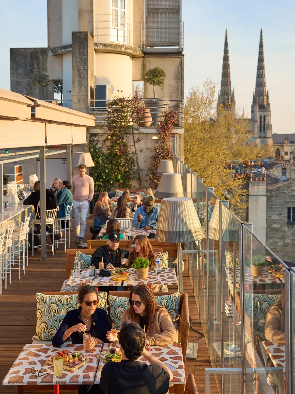 Rooftop with Panoramic Views in Bordeaux
