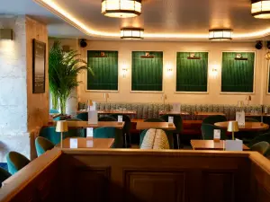 Elegant Café-Brasserie in the Heart of Paris | Place du Marché Saint-Honoré