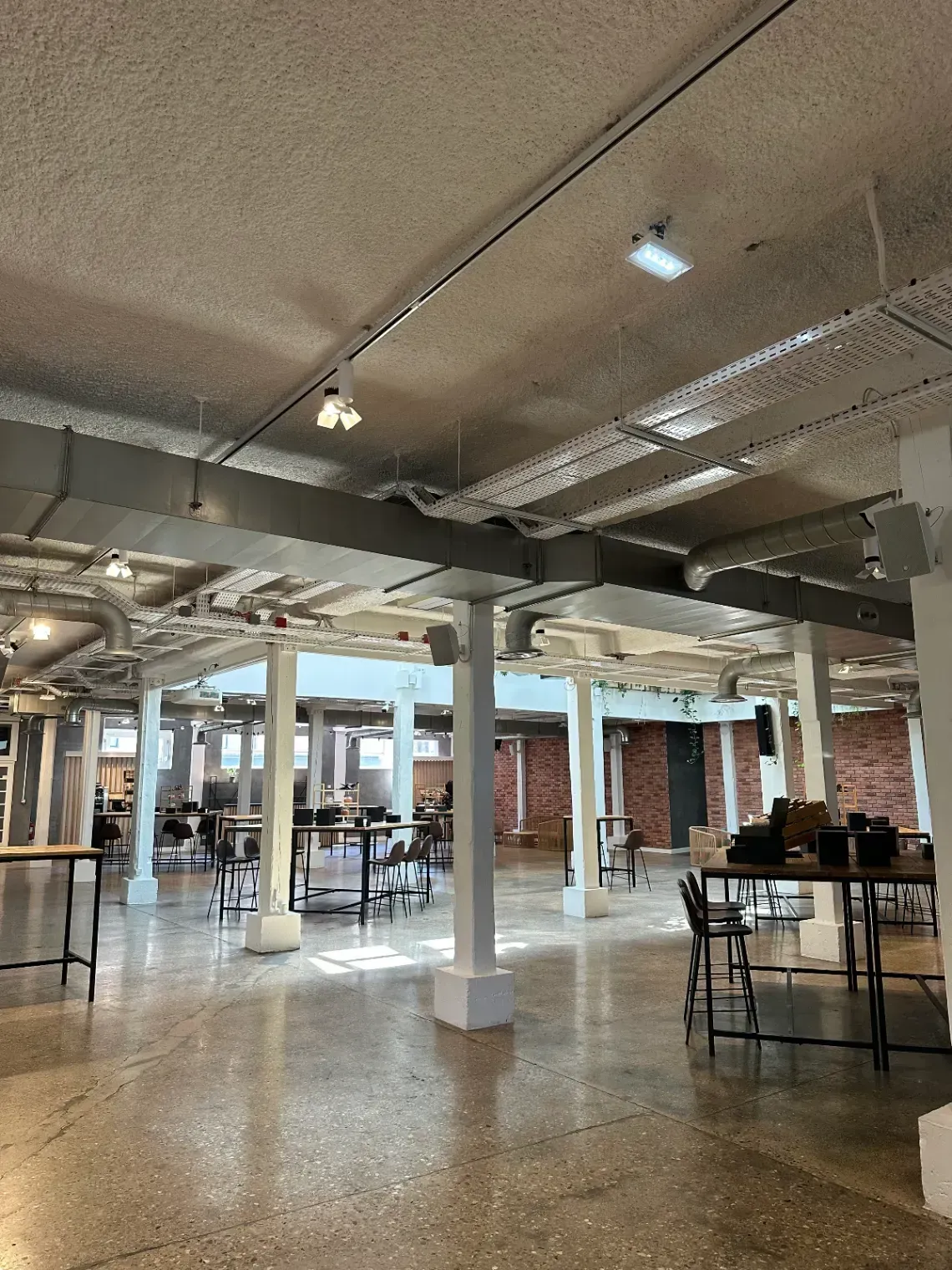 Vibrant Event Venue in Saint-Denis