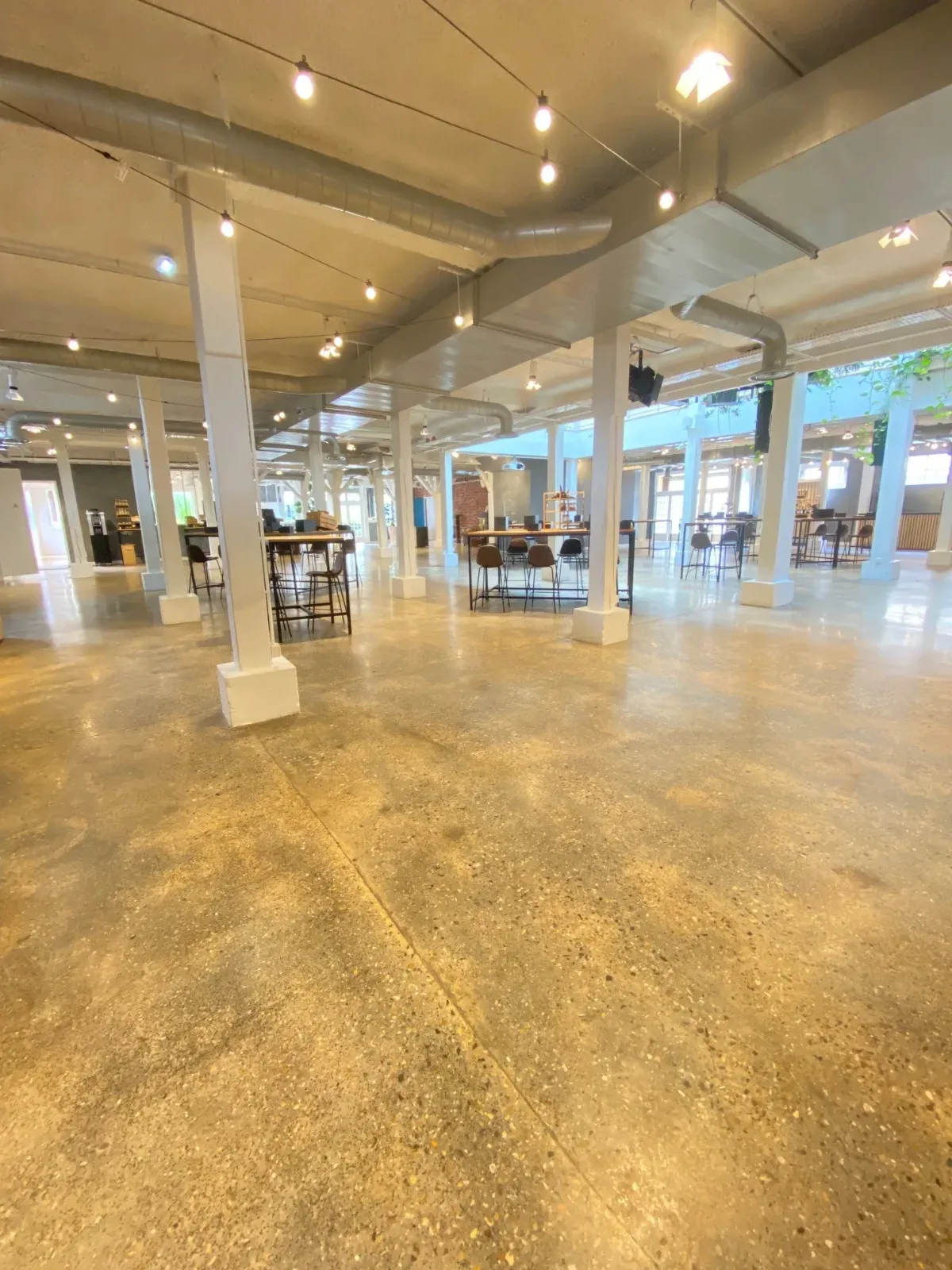 Vibrant Event Venue in Saint-Denis