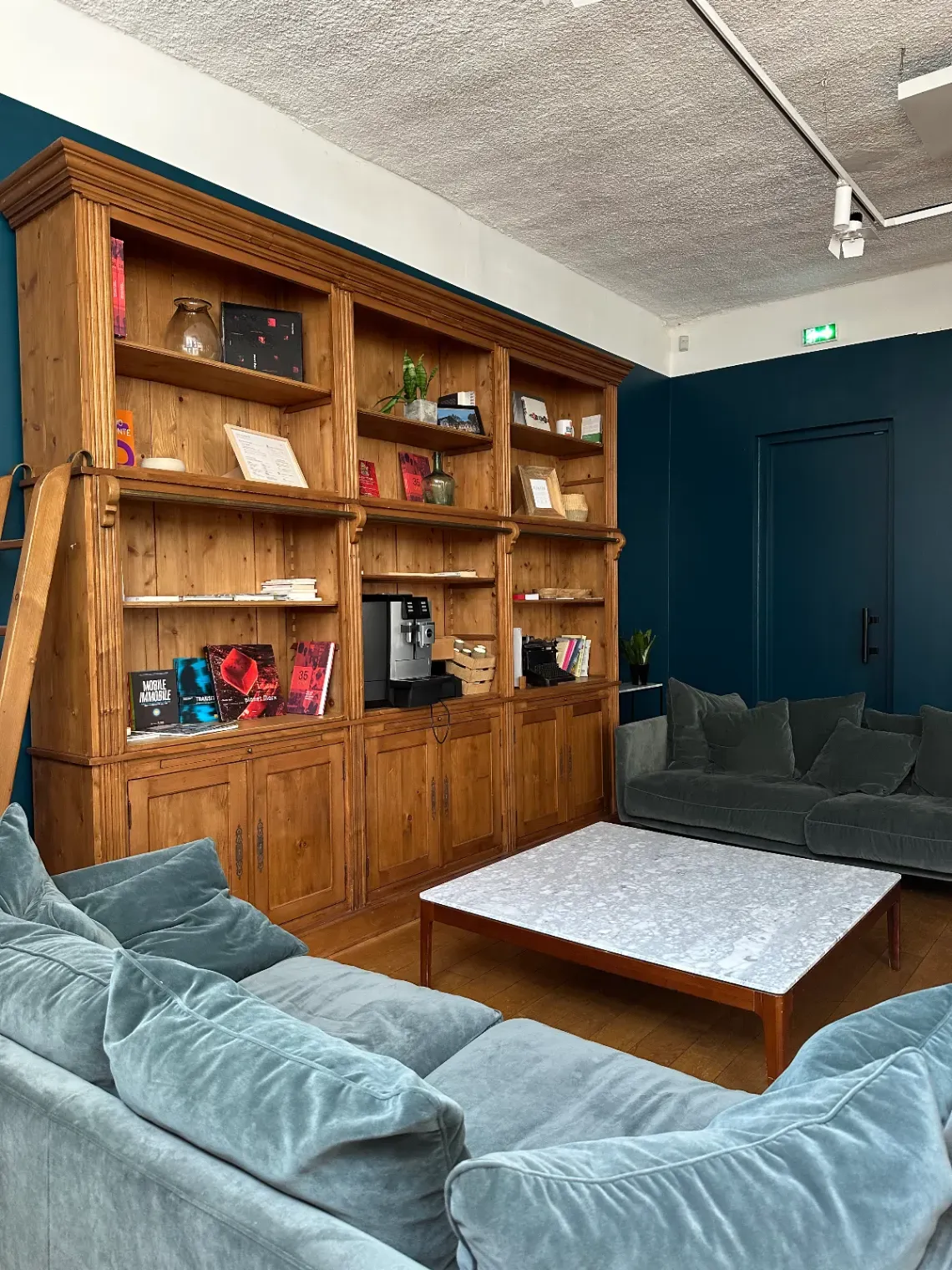 Ideas Lounge – Premium Meeting & Event Space