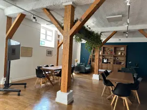 Ideas Lounge – Premium Meeting & Event Space