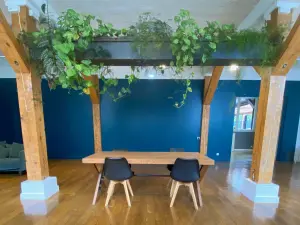 Ideas Lounge – Premium Meeting & Event Space