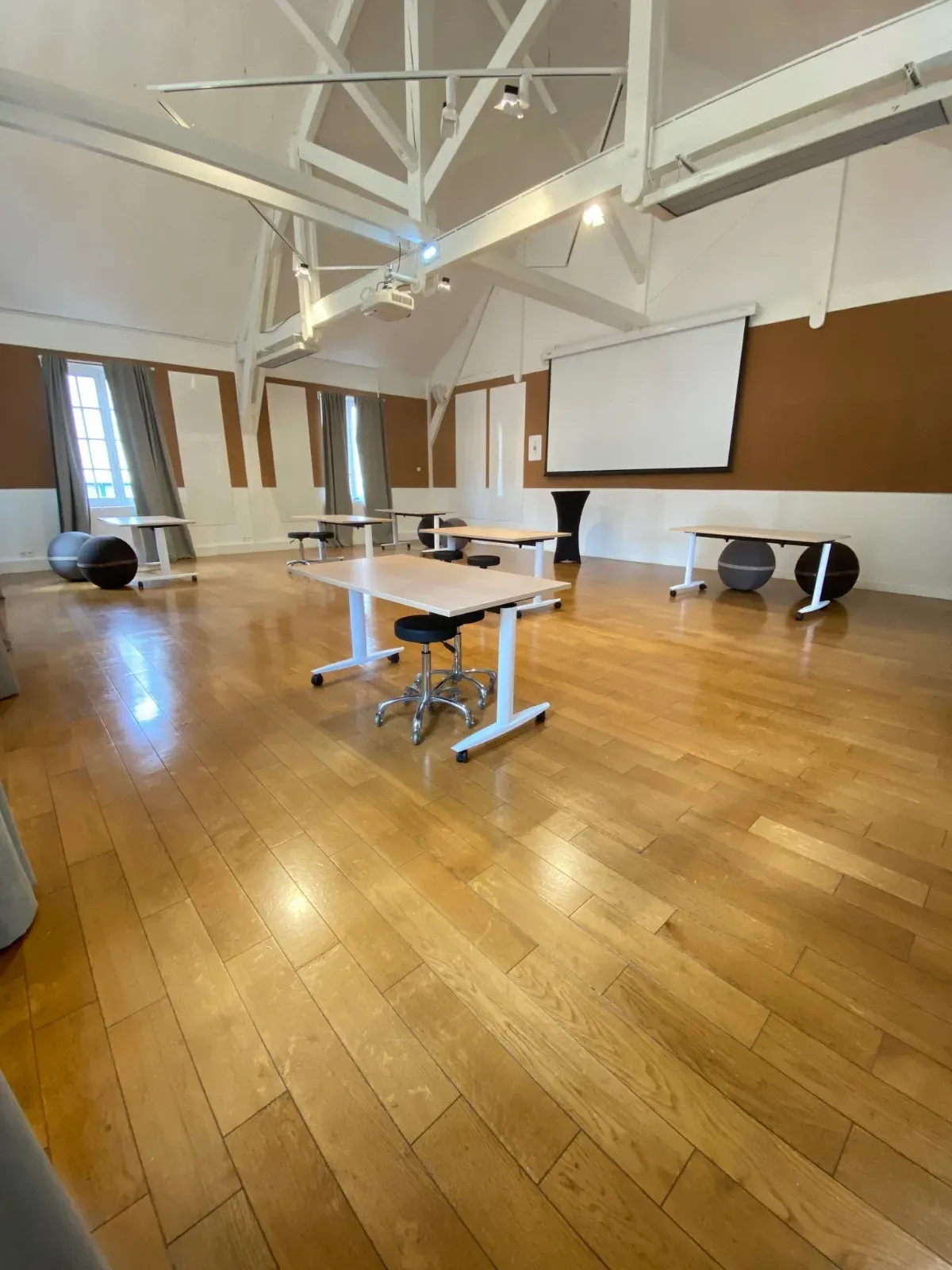 Innovation Space Saint-Denis | Creative Venue for Workshops & Events