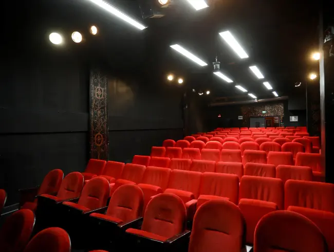 118-Seat Auditorium in the Heart of Paris