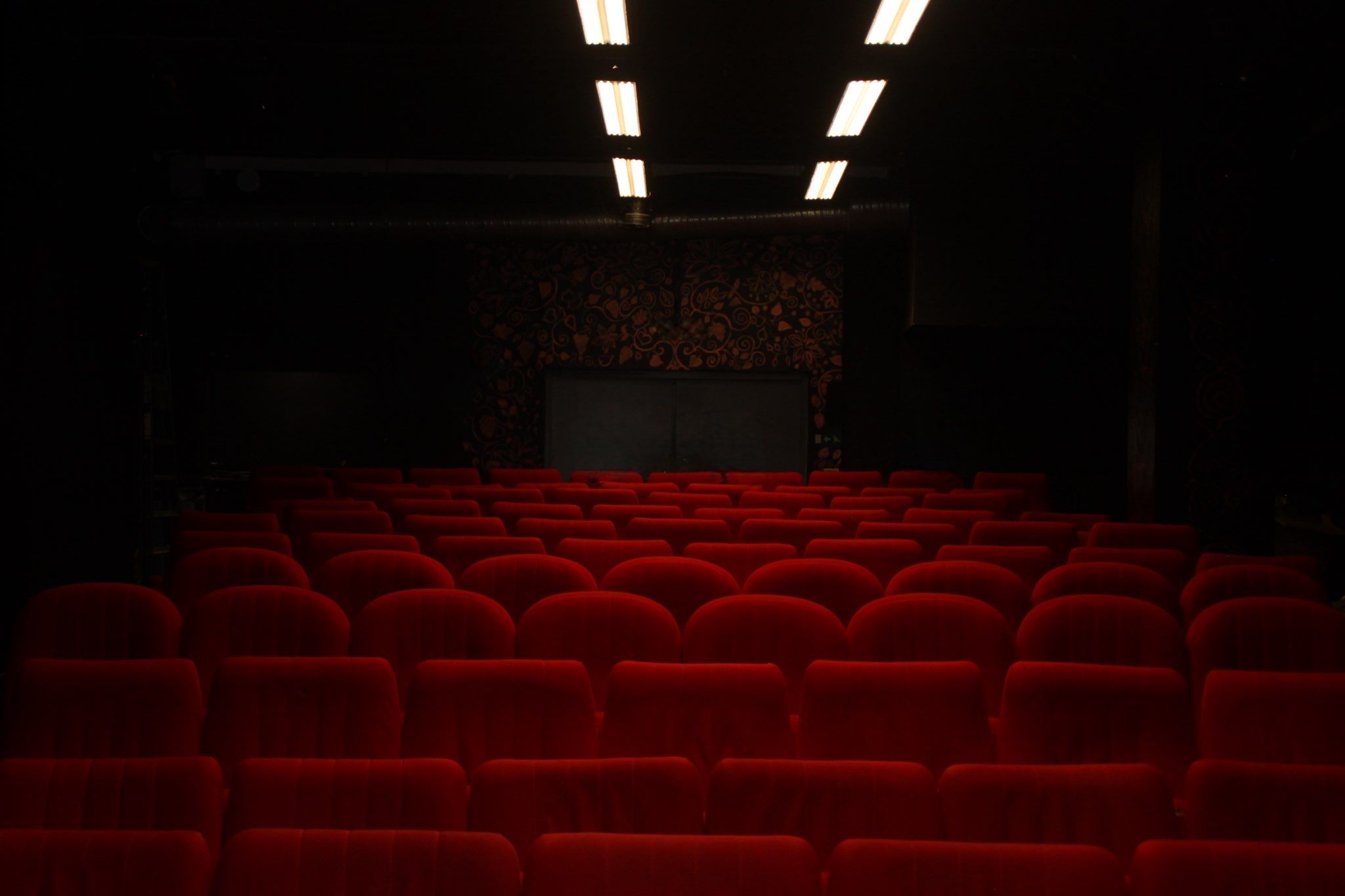 118-Seat Auditorium in the Heart of Paris