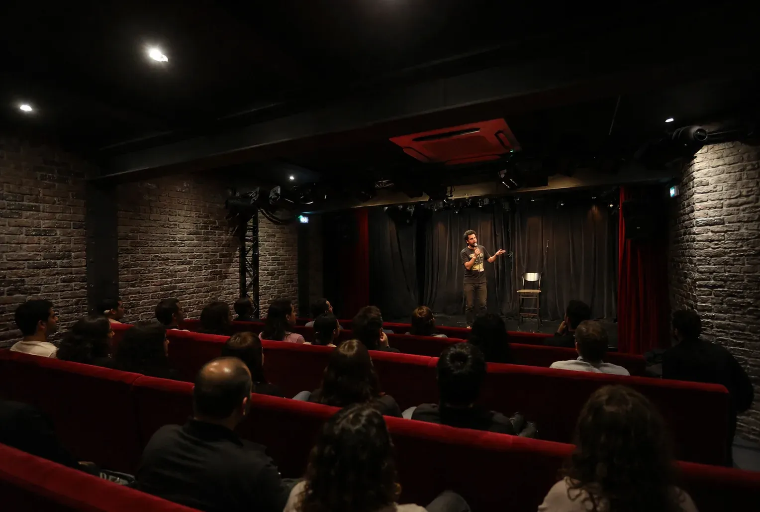 Intimate Auditorium in the Heart of Paris