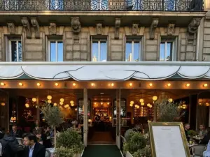 Elegant Alma Terrace with Eiffel Tower View