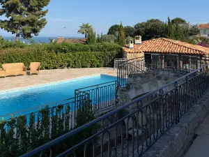 Premium Villa with Panoramic Sea Views in Antibes