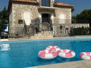Premium Villa with Panoramic Sea Views in Antibes