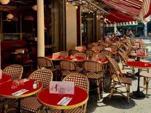 Elegant Restaurant & Event Venue in Paris 2nd Arrondissement