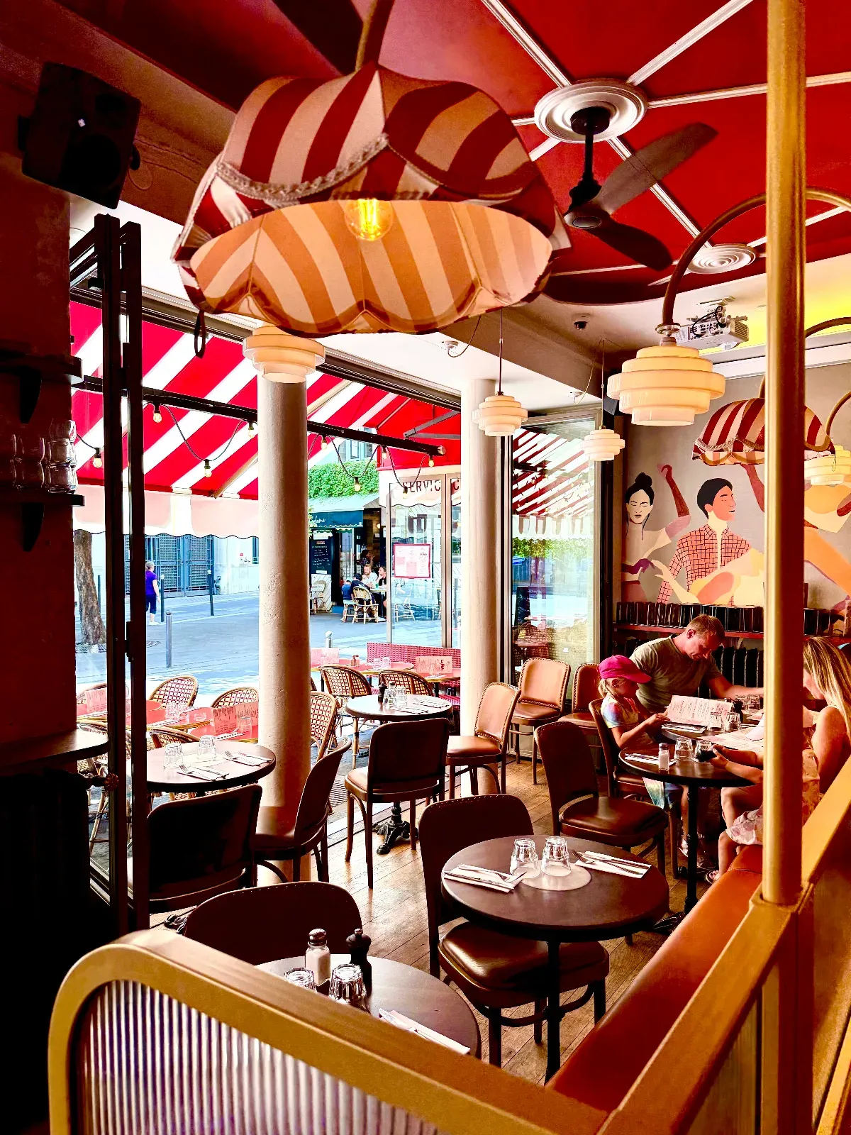 Restaurant et lieu événementiel élégant dans le 2e arrondissement de Paris