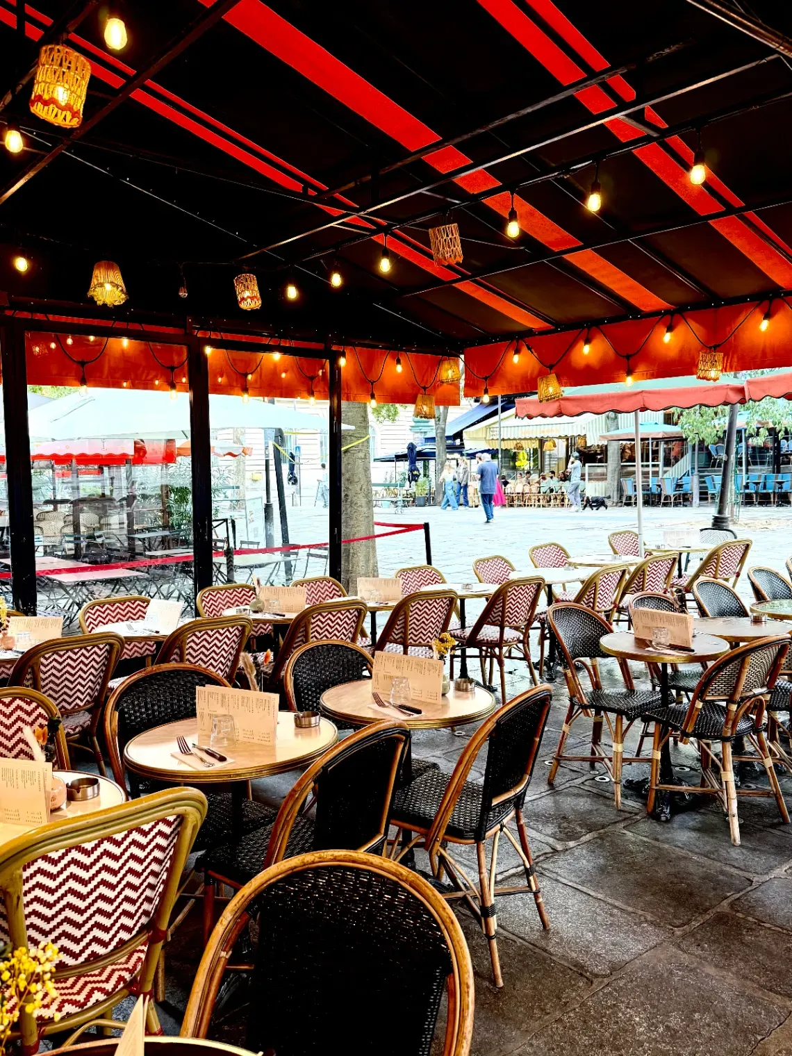 Vibrant Marais Bar for Private Events in Paris