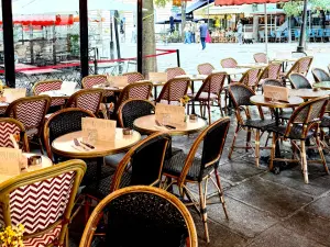 Vibrant Marais Bar for Private Events in Paris