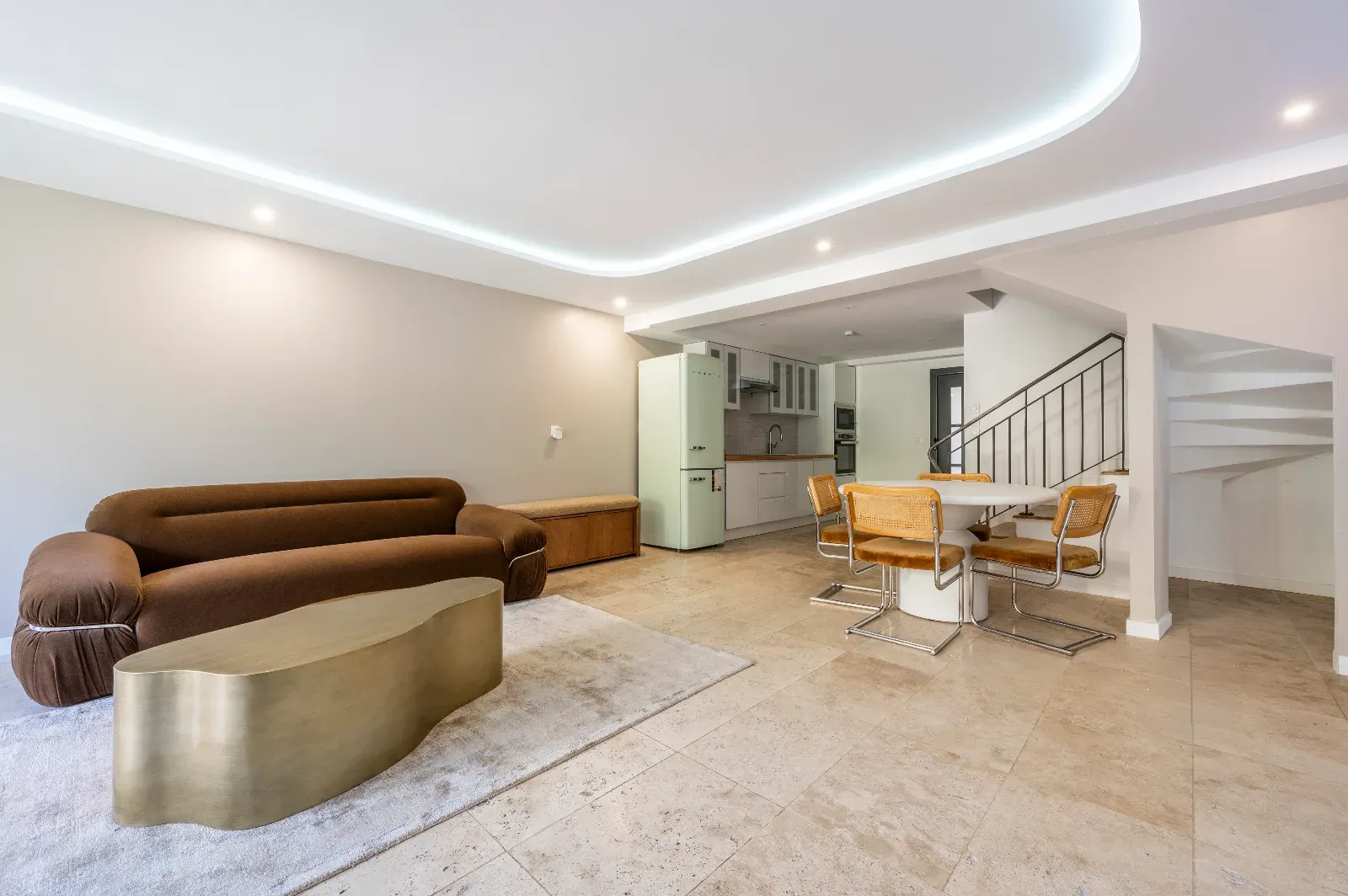 Villa contemporaine au bord de la Marne avec ponton privé à Joinville-le-Pont