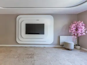 Villa contemporaine au bord de la Marne avec ponton privé à Joinville-le-Pont