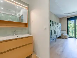 Villa contemporaine au bord de la Marne avec ponton privé à Joinville-le-Pont