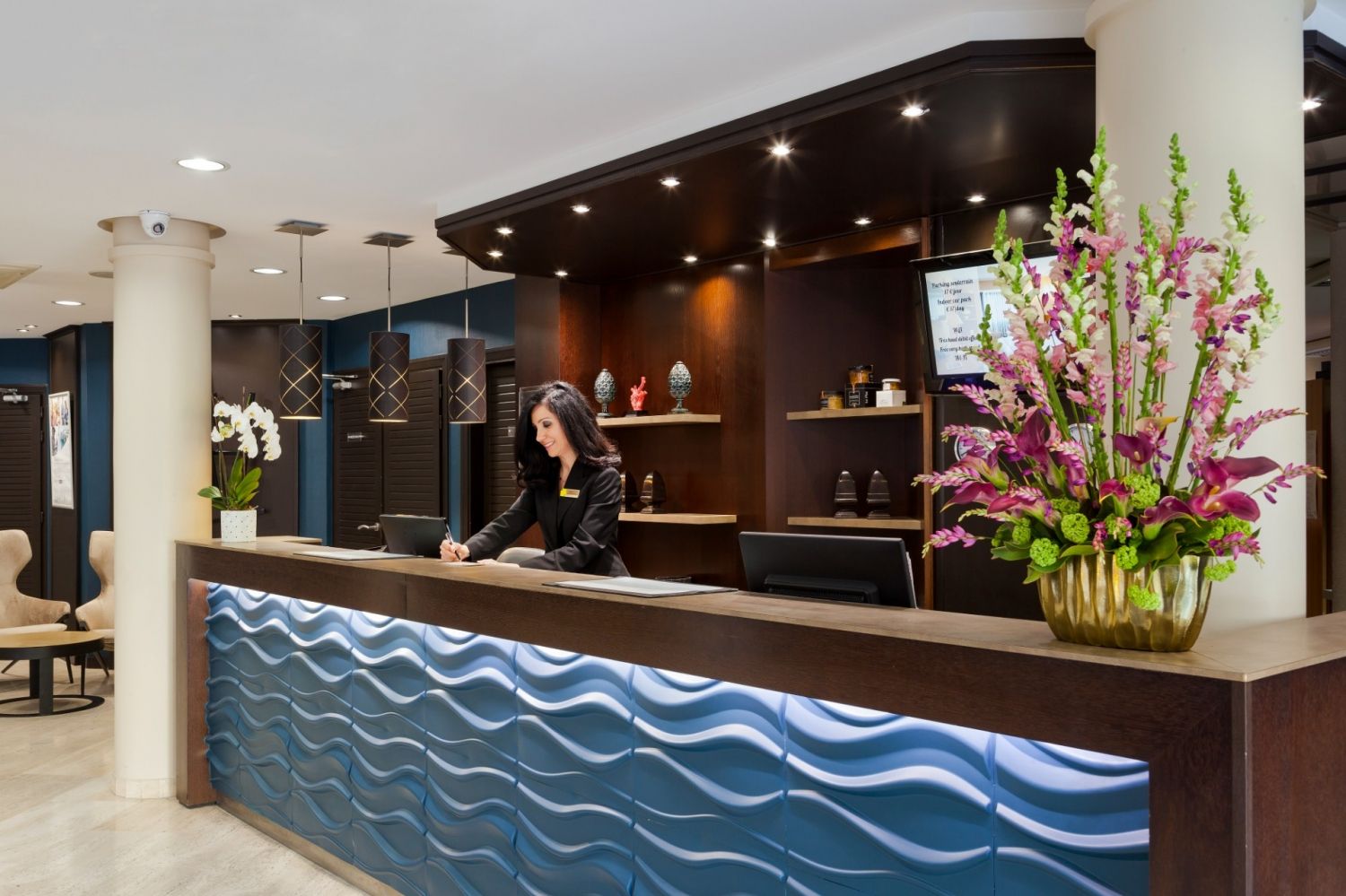 Professional Meeting Space 2 Minutes from the Croisette in Cannes
