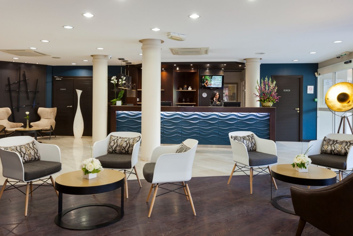 Professional Meeting Space 2 Minutes from the Croisette in Cannes