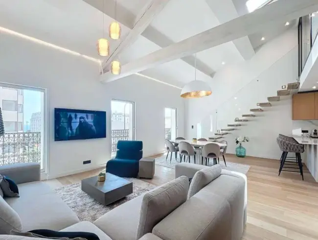 Exclusive Duplex Apartment Venue in Cannes
