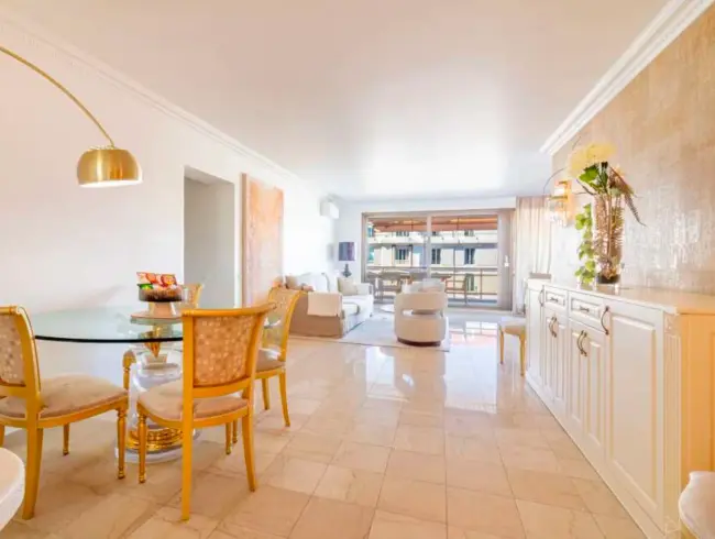 Appartement 3 chambres Gray d'Albion Nice | Lieu d'exception à Cannes