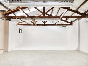 Versatile Gallery Venue in Barcelona for Business Events