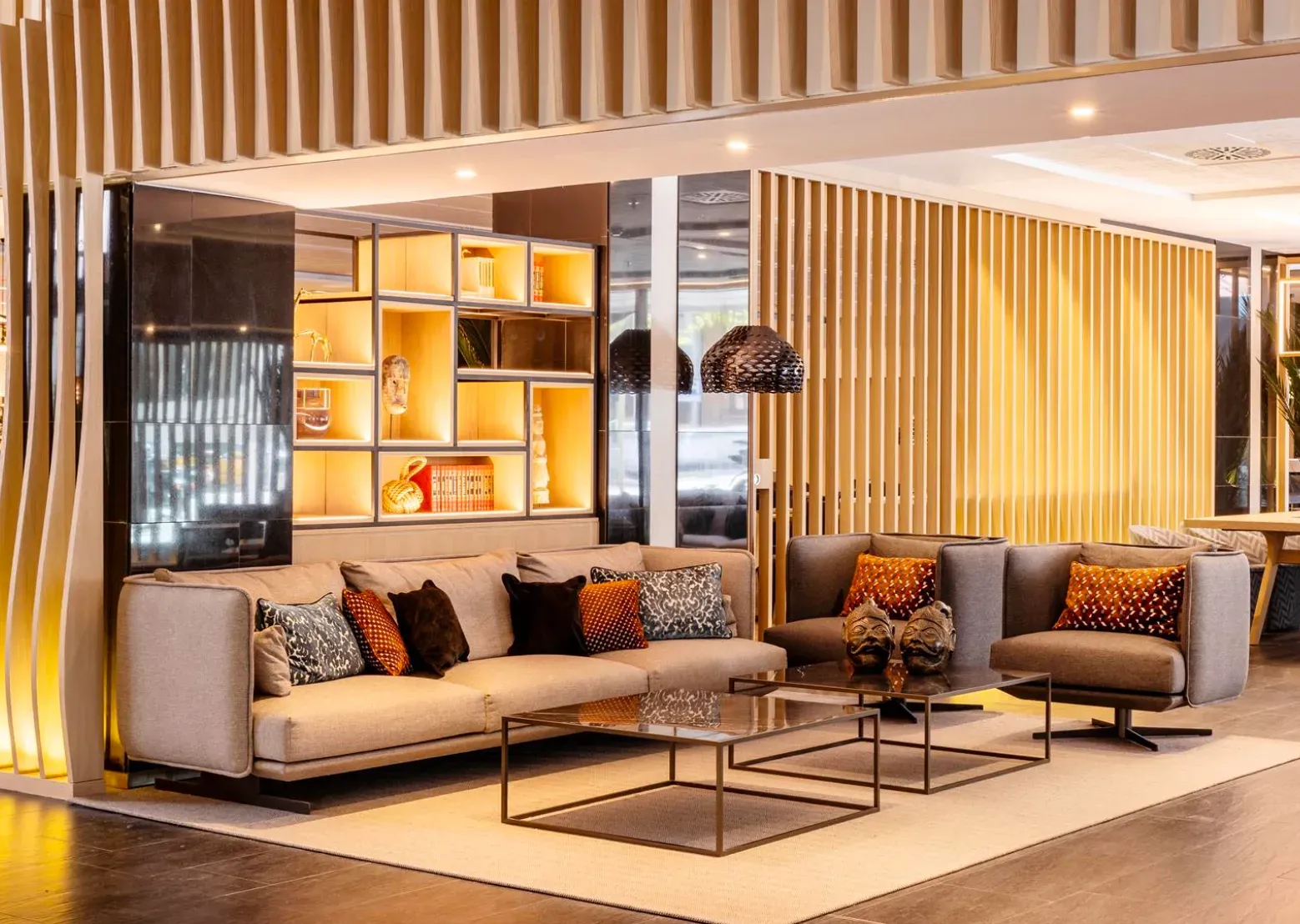 Hôtel moderne à Barcelone avec piscine sur le toit et espaces événementiels