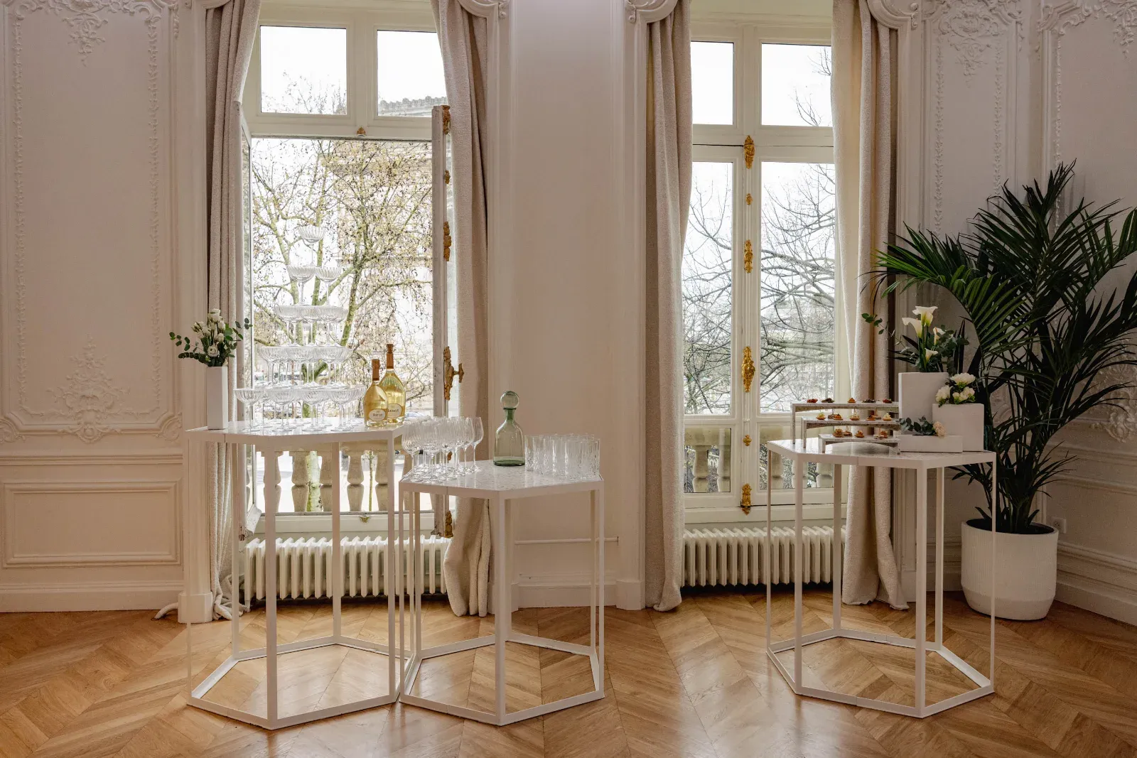 Haussmann Flat with Arc de Triomphe Views