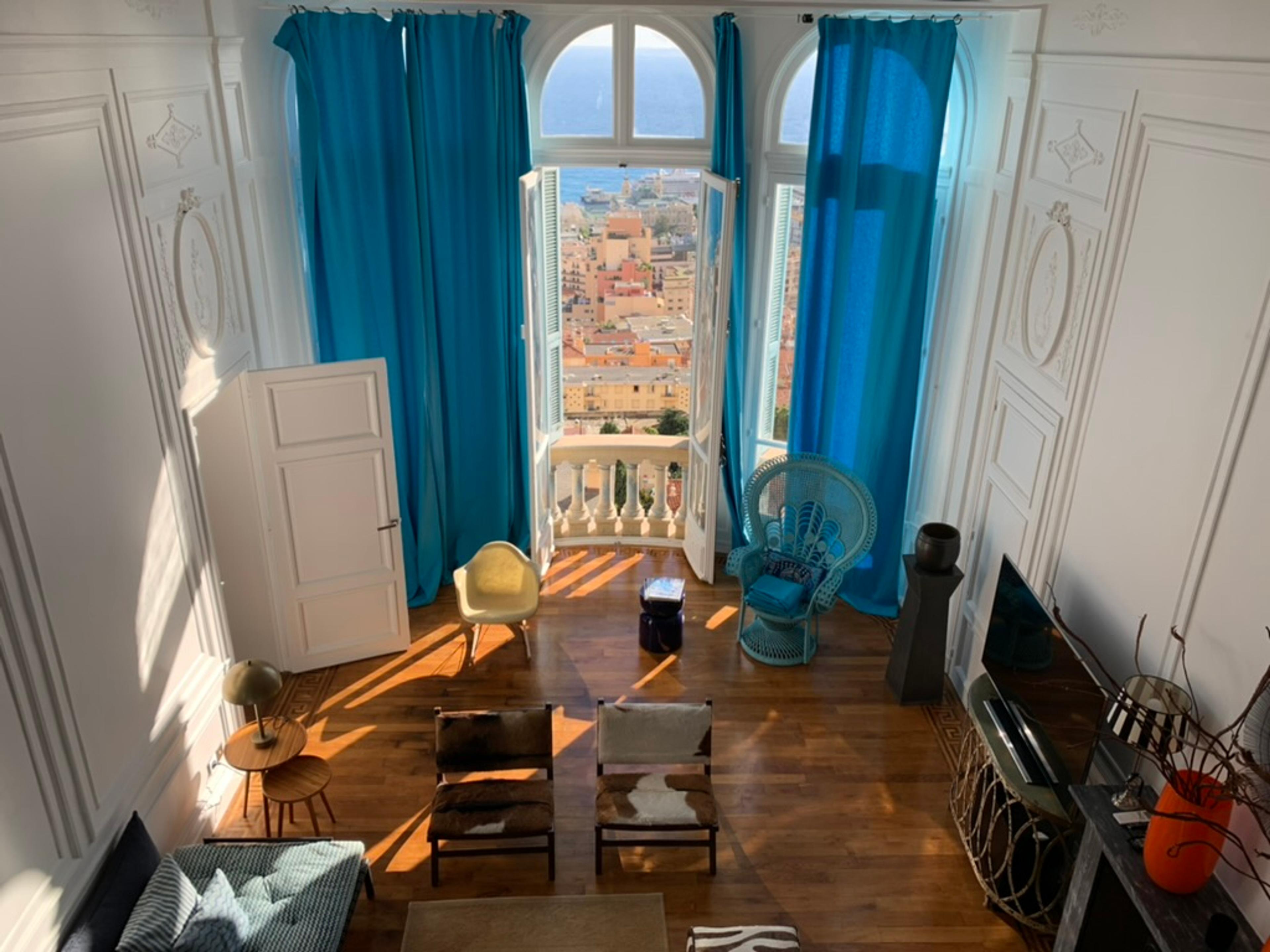 Suite Blue