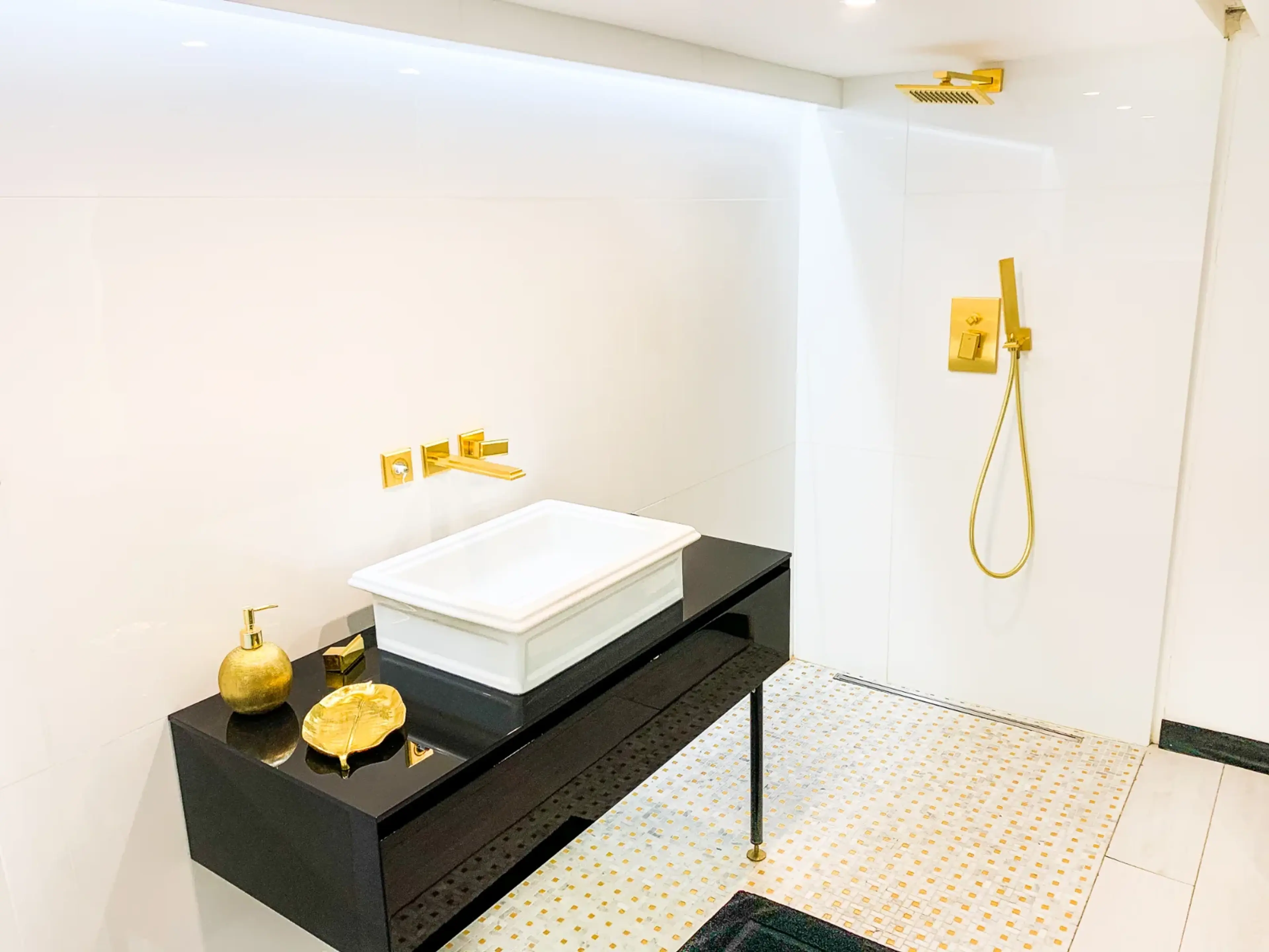 Suite Gold