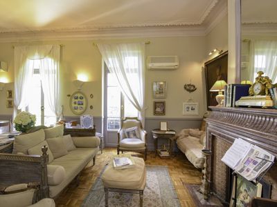 Belle Epoque villa with a cute garden in the center of Nice