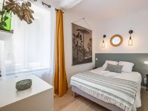 Duplex Élégant à Cannes Le Suquet