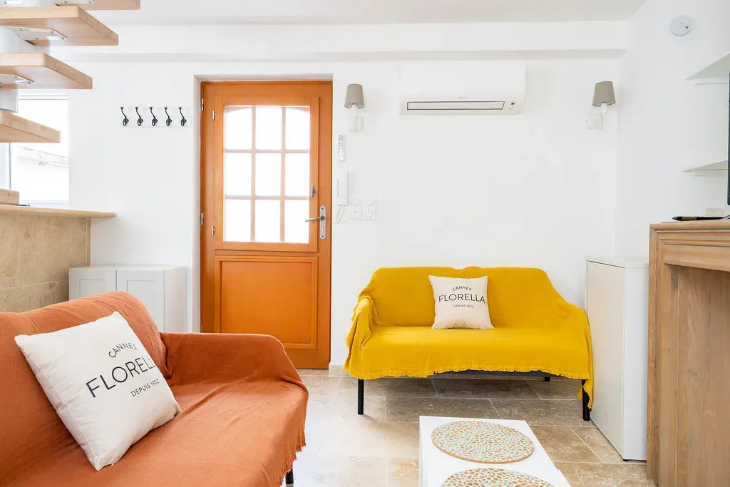 Charming Duplex House in Suquet, Cannes