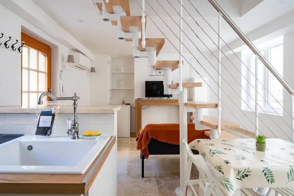Charming Duplex House in Suquet, Cannes