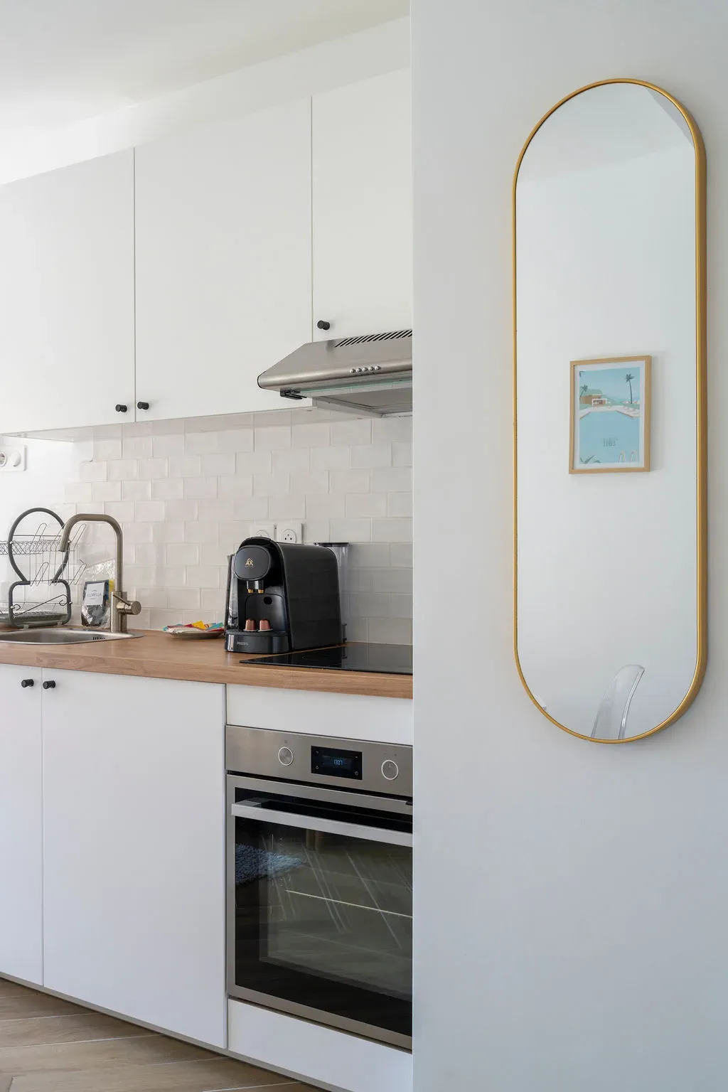 Charming Renovated Apartment in Le Suquet, Cannes