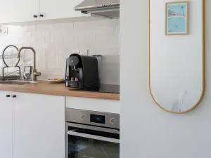 Charming Renovated Apartment in Le Suquet, Cannes