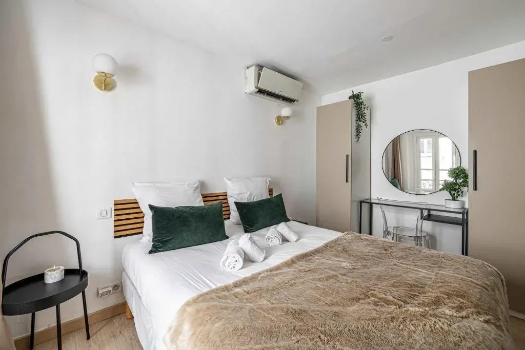 Charming 1-Bedroom Apartment in Cannes