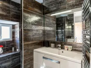 Charming 1-Bedroom Apartment in Cannes