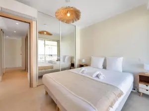 Modern Bright Apartment in the Heart of Cannes