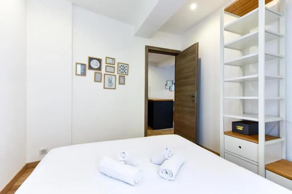 Charming Two-Room Apartment in Cannes City Center