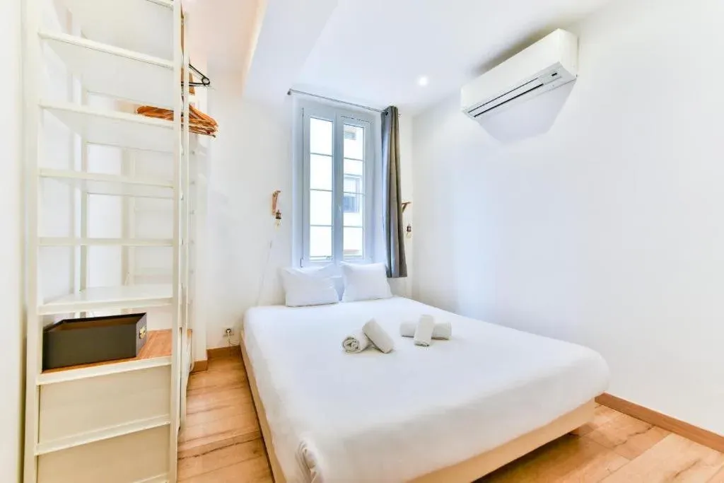 Charming Two-Room Apartment in Cannes City Center