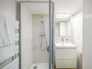 Charming One-Bedroom Apartment with Sea View in Cannes